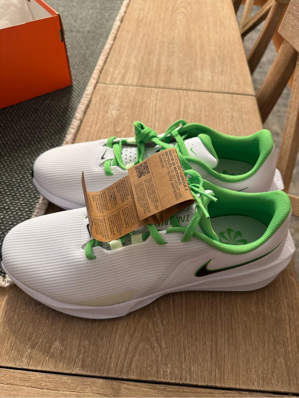 Nike Men’s White with Neon Green Laces and Lining Infinity Golf Shoes - Picture 2 of 6
